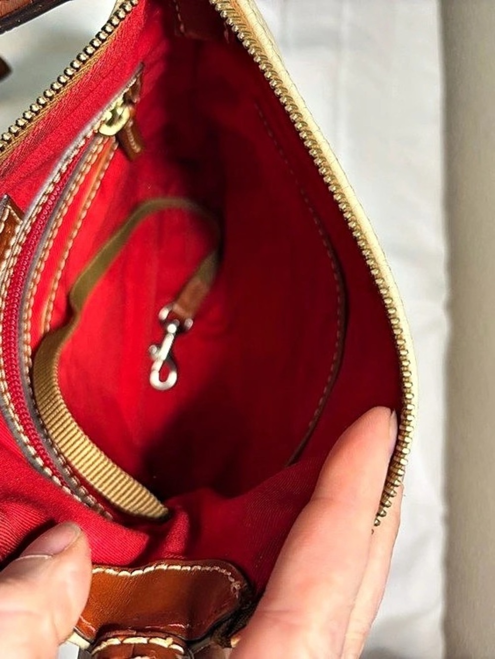 Dooney & Bourke Pebble Grain Zip Crossbody Cream & Brown Bag - Picture 7 of 15
